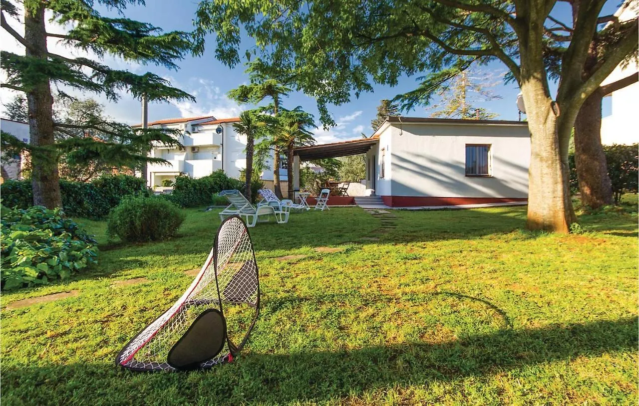 2 Bedroom Pet Friendly Home In Medulin Holiday home