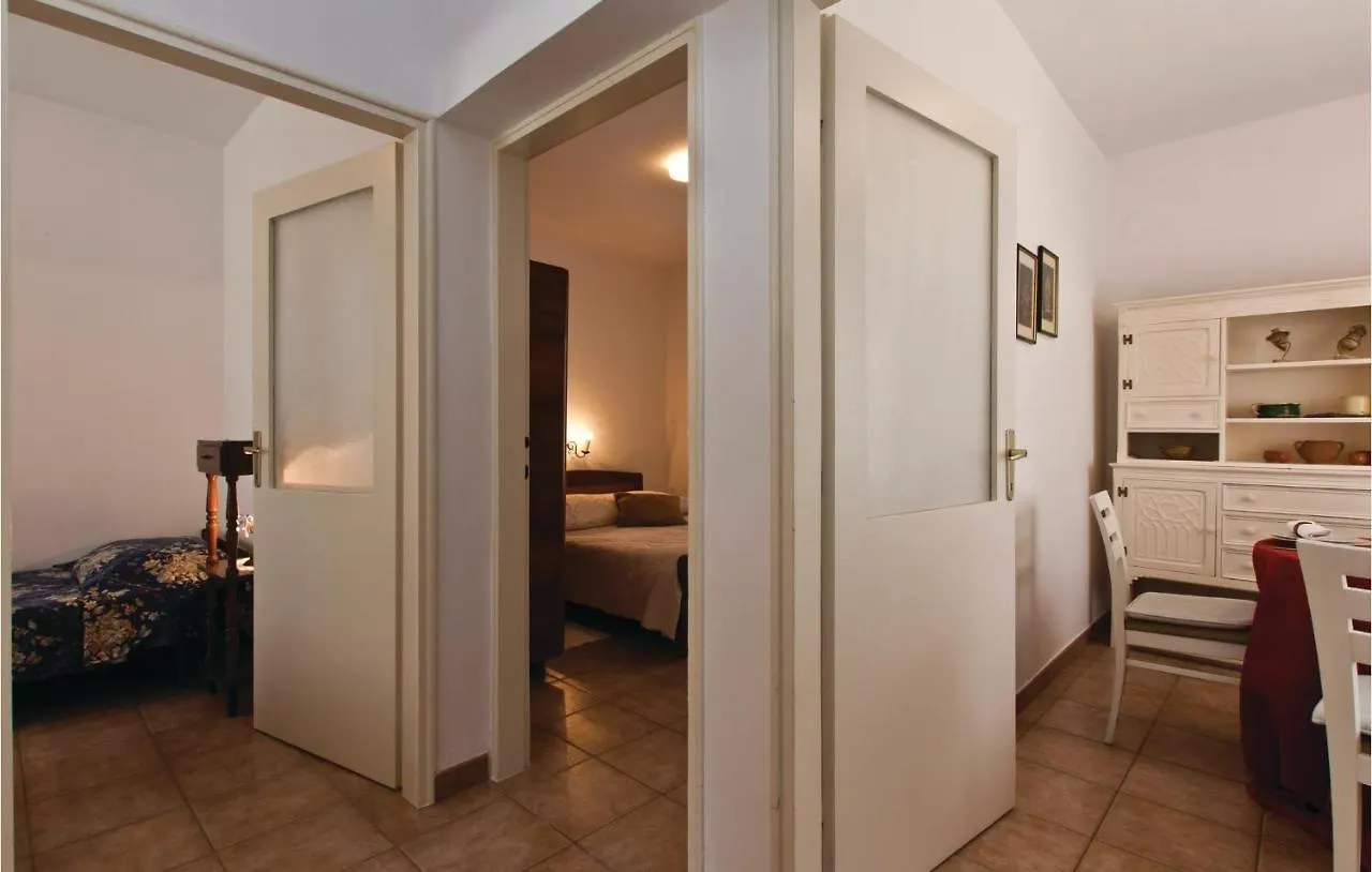 2 Bedroom Pet Friendly Home In Medulin